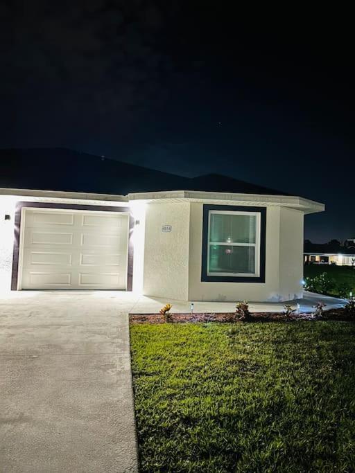 White House 1 Lehigh Acres Exterior foto